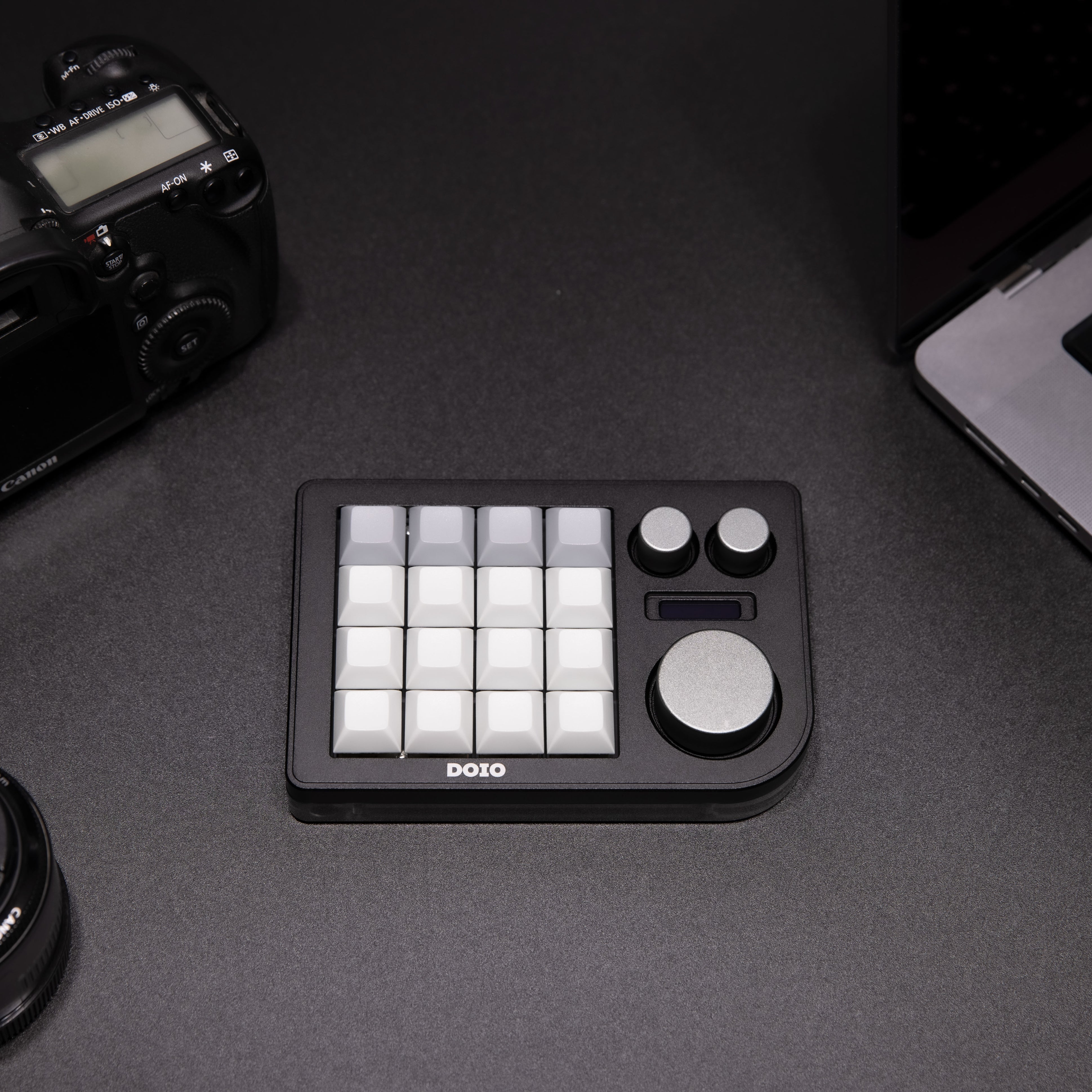 DOIO KB16 Megalodon Triple Knob Macropad