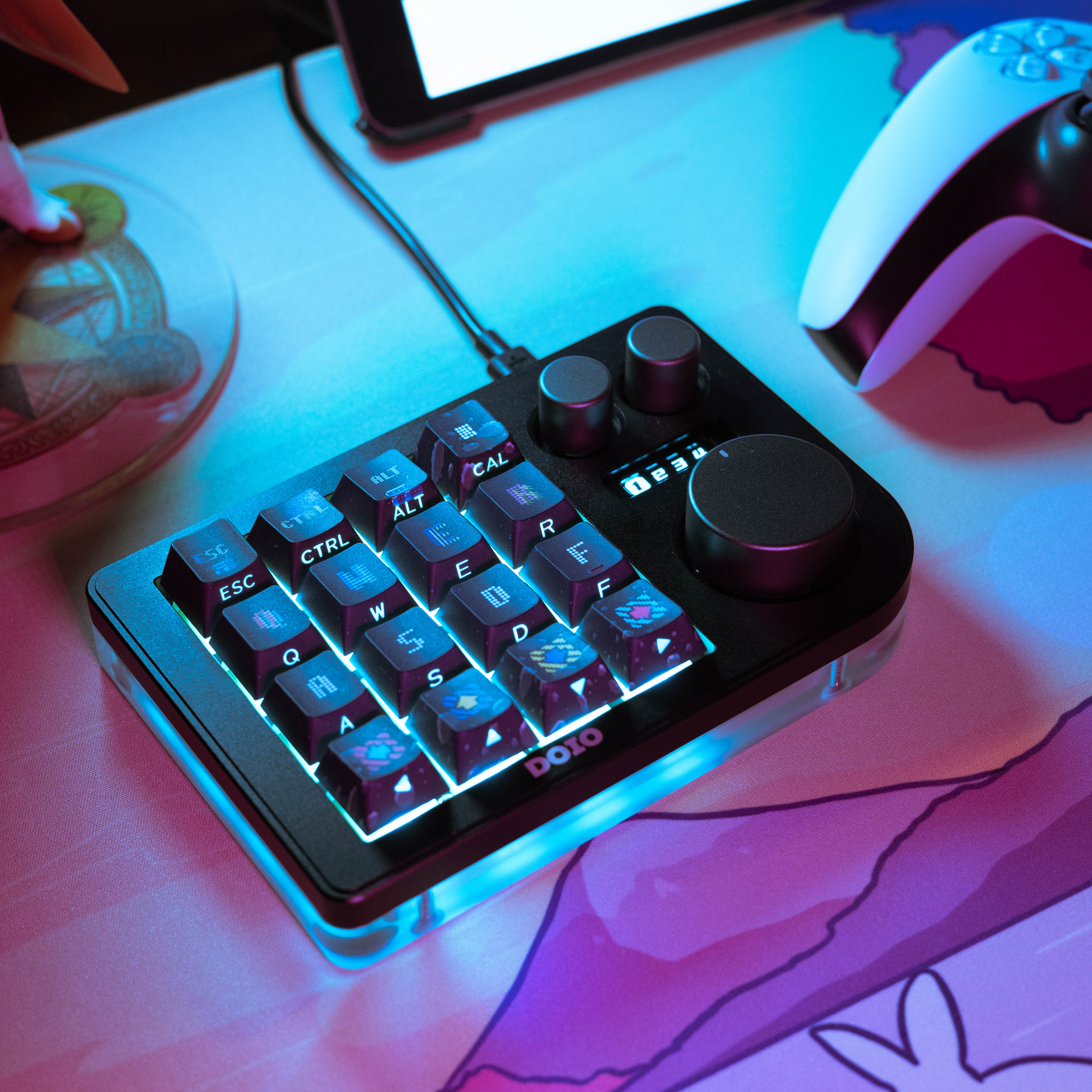 DOIO KB16 Megalodon Triple Knob Macropad